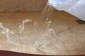 环翠漏水维修 免砸砖防水材料该如何施工